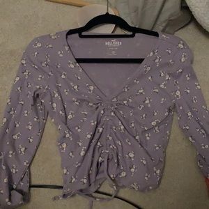 Purple Baby Tee with flowers Hollister